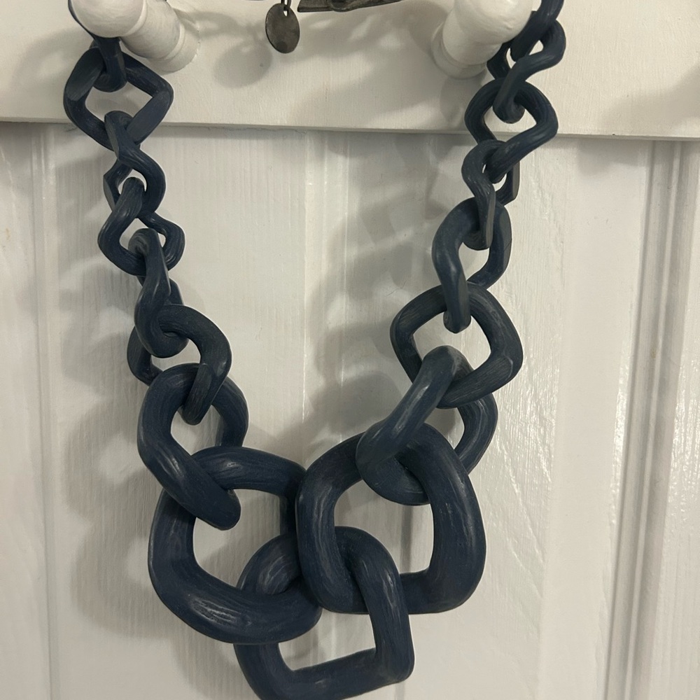 Chunky Blue Chain Necklace